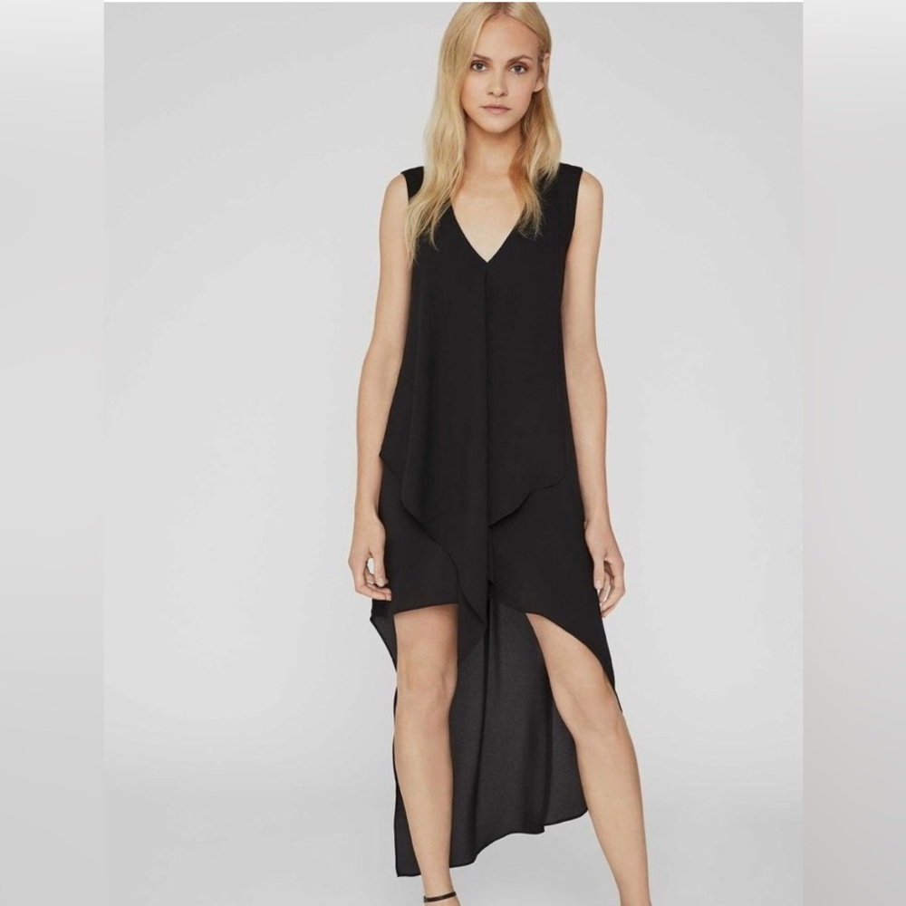 BCBGMaxAzria Black Sleeveless V-Neck High-Low Dress